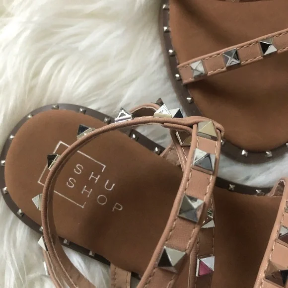 ShuShop Studded Flat Tan Summer Strappy  Sandals Sz 7.5 NWT - Picture 5 of 6